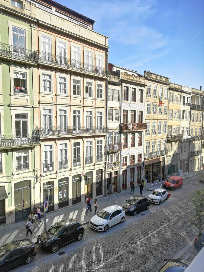 Apartamento Mouzinho 129 - Carvalho *